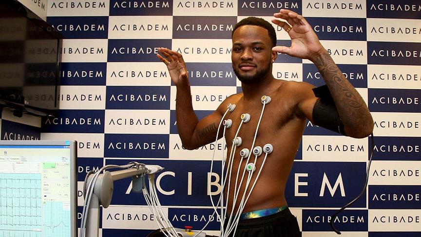 Cyle Larin sağlık kontrolünden geçti