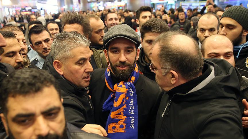arda turan medipol basaksehir icin