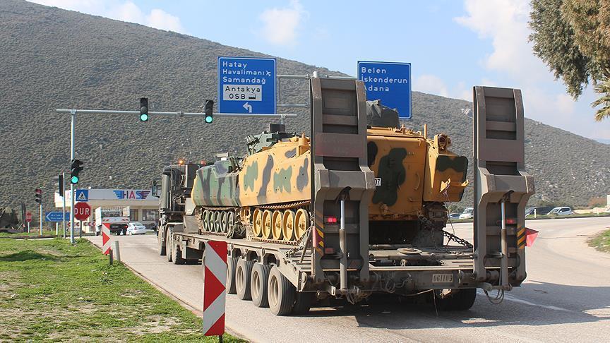 Turqia dërgon mjete të blinduara në kufirin me Sirinë