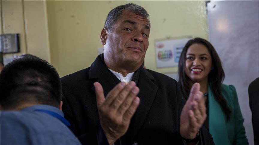Expresidente ecuatoriano Rafael Correa se retira del partido que fundó