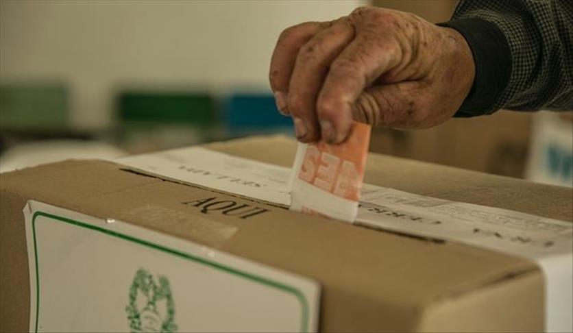 Candidaturas por firmas evidencian crisis de los partidos en Colombia