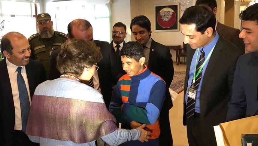 Pakistan reunites Afghan child with his family