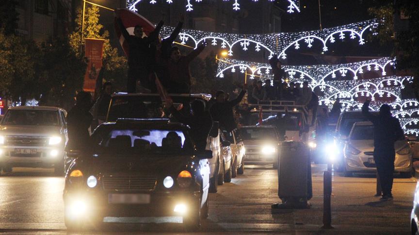 Hatay'da Zeytin Dalı Harekatı'na destek konvoyu