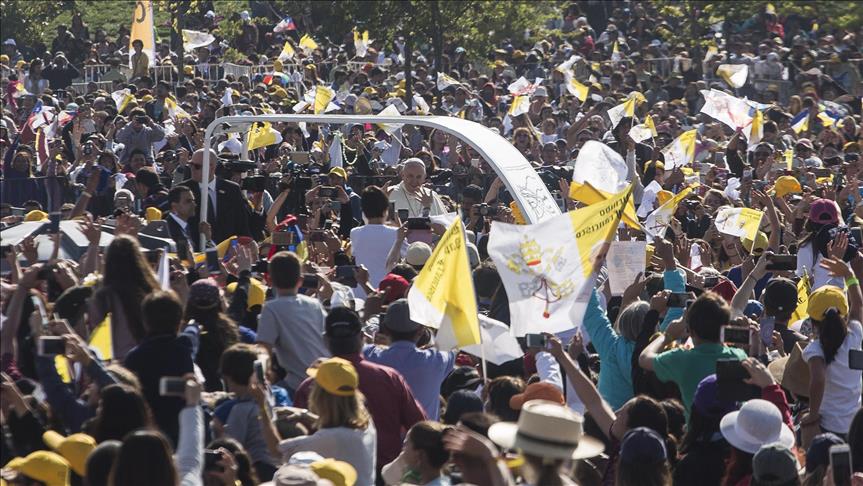 Culmina la polémica gira del papa Francisco por Perú y Chile