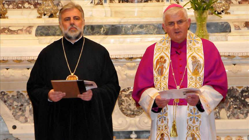 Biskup Mate Uzinić i vladika Grigorije: Suočavanje sa zločinima je put ka pomirenju