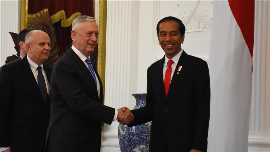 США помогут Индонезии в защите мира в регионе 