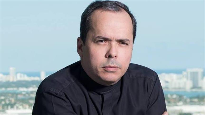 J.J. Rendón se enfrenta a candidato presidencial de México