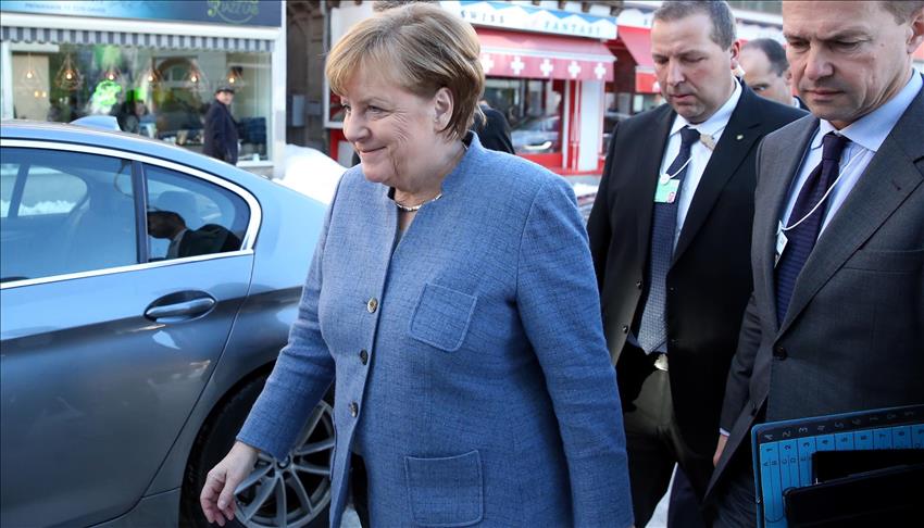 Merkel calls for multilateralism, cooperation at Davos