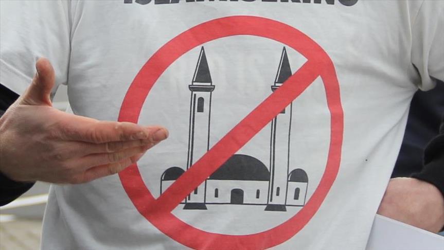 Politisi ultra kanan AfD Jerman masuk Islam