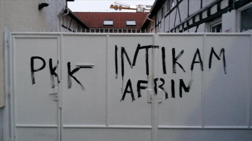 PYD/PKK supporters vandalize mosque in Frankfurt