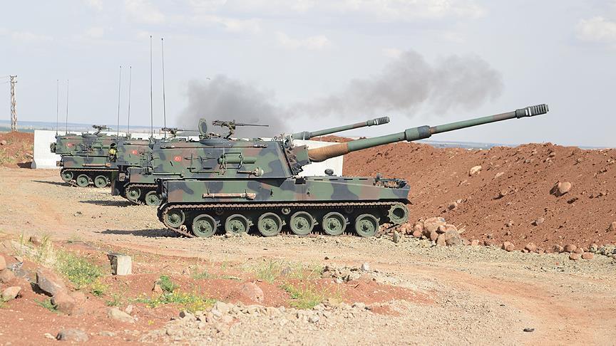 Турецкая артиллерия обстреливает террористов в Африне 