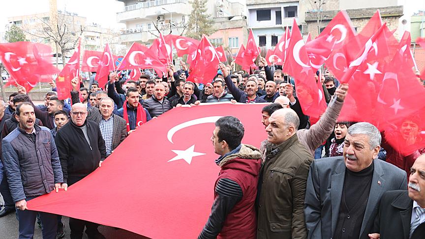 Siirt'te Türk bayraklı gönüllü askerlik başvurusu