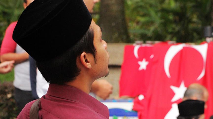 Malezya’da Zeytin Dalı Harekatı'nın başarısı için hacet namazı 