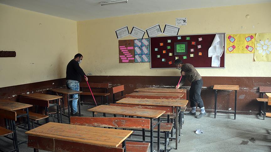 Denetim altında topluma uyum sağlıyorlar