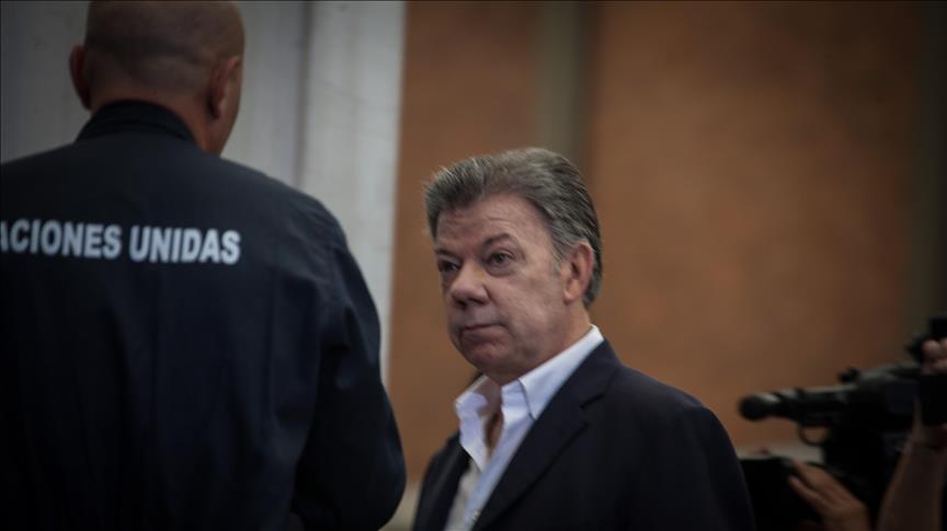 Colombia: Santos suspends peace talks with ELN