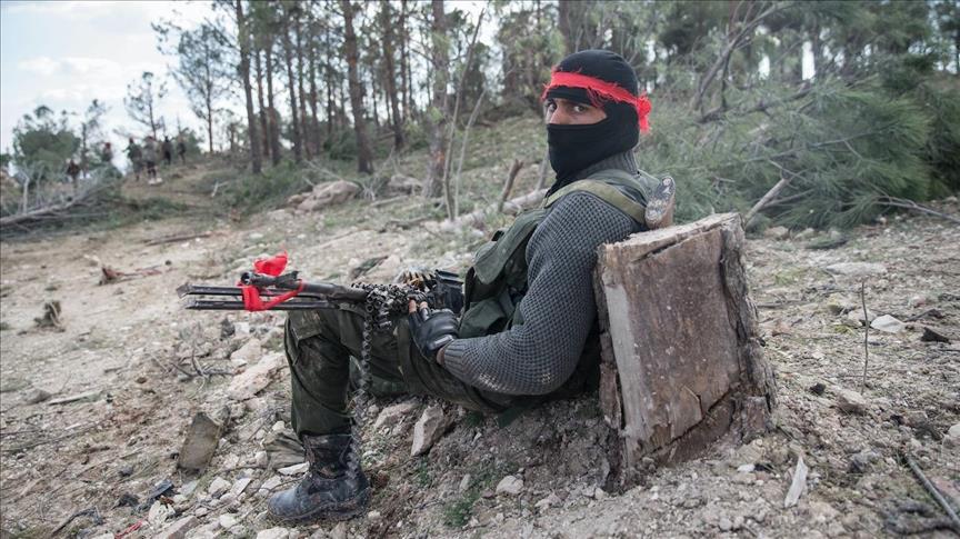 Terroristas obligan a los kurdos a luchar contra el Ejército turco