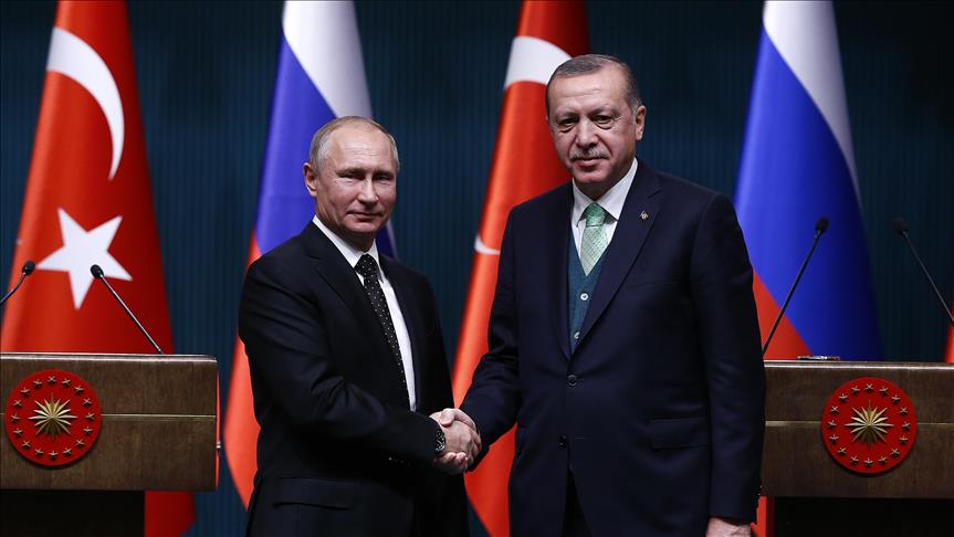 Erdogan y Putin discuten sobre las negociaciones de Sochi