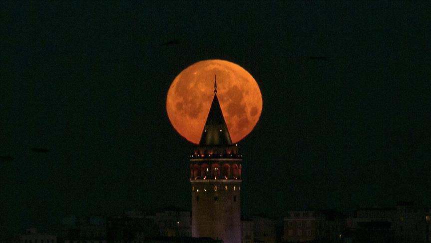 Después de 36 años vuelve la 'superluna de sangre azul'