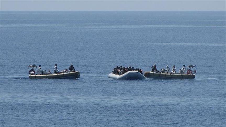 Rescatan a más de 100 refugiados en la costa de Libia