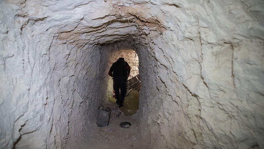 PYD/PKK'nın yerin 4 metre altındaki tünel ağı bulundu