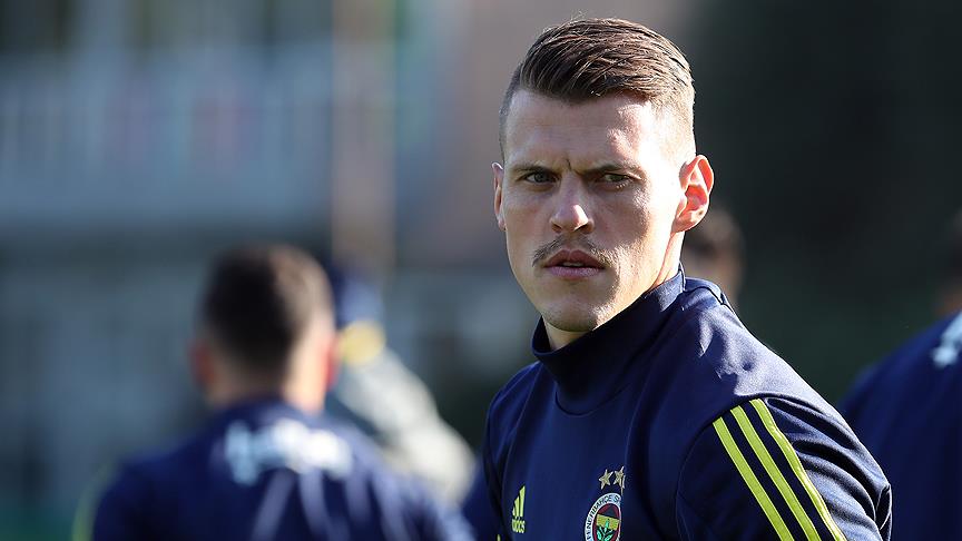 Fenerbahçe'ye Skrtel'den kötü haber