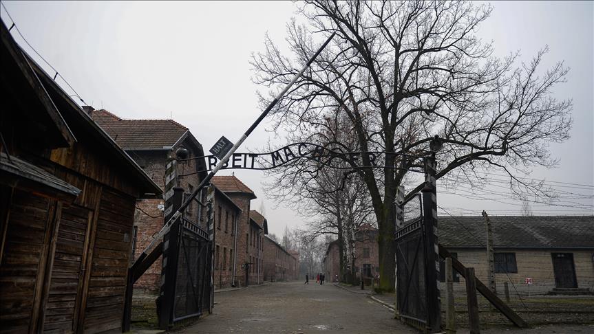 Polonia aprobó ley que prohíbe que se le vincule con el Holocausto 