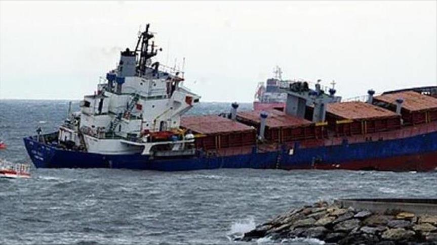 یک کشتی باری در استان هوبئی چین غرق شد 