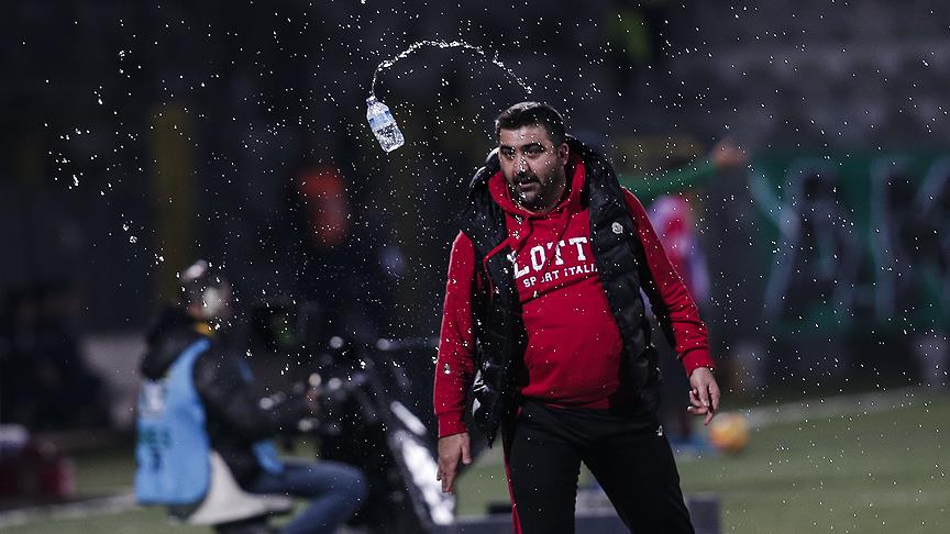 Özat ile 3 dönem, 24 transfer