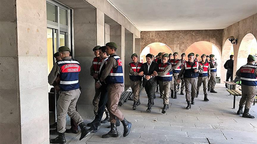 'Darbe oluyor, film mi izliyorsunuz' sorusuna 'Evet' yanıtı