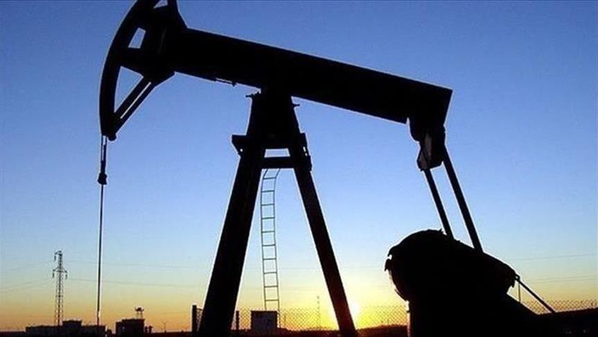 US crude production hits record, passing Saudi Arabia