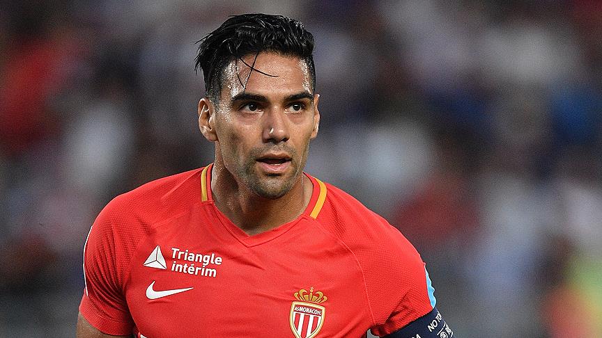 Falcao en az 2 hafta yok