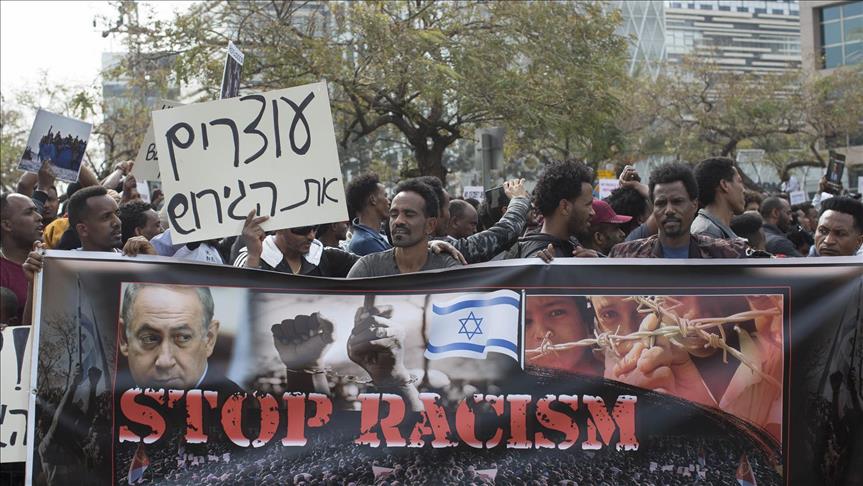 Migrantes africanos protestan contra deportación forzosa en Israel