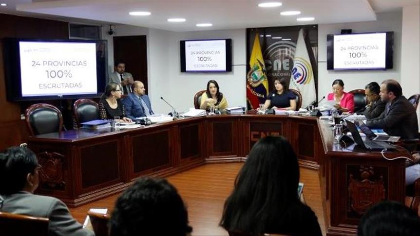En Ecuador finalizó el conteo de los votos de la consulta popular