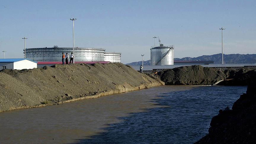 Kazakistan'da petrol kuyularına 45 milyar dolar yatırım yapılacak