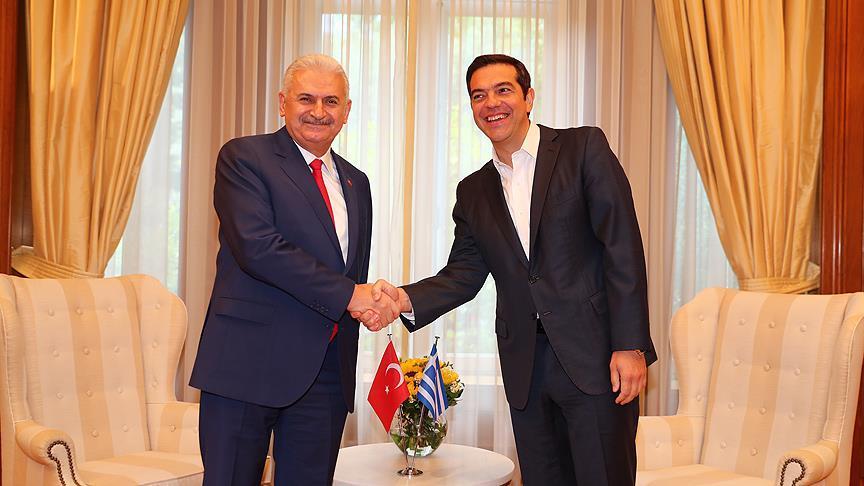 Turkish, Greek prime ministers speak over phone