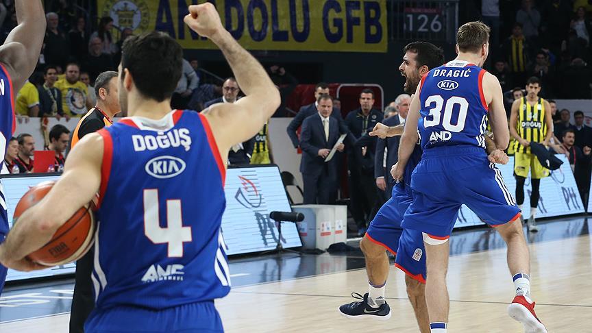 Anadolu Efes Türkiye Kupası'nda yarı finalde