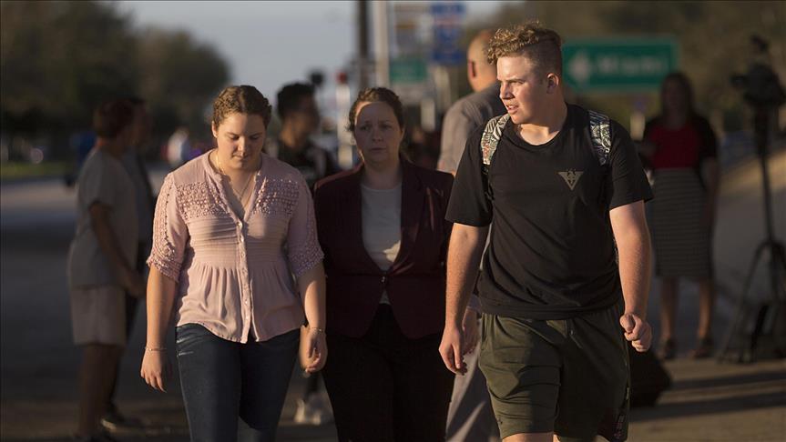 17 confirmed dead in US school shooting