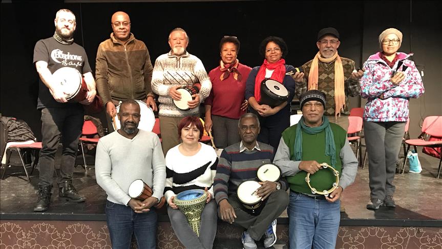 Afroturcos quieren revivir su folclore musical