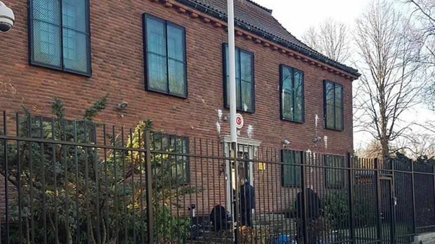 Türkiye'nin Stockholm Büyükelçiliği'ne saldıracaklardı