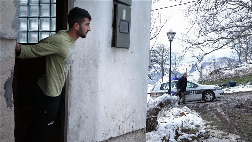 Migrants enroute to Bosnia in hopes of reaching Europe