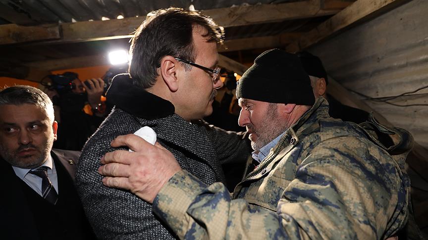 Başbakan Yardımcısı Çavuşoğlu'ndan şehit ailesine taziye ziyareti