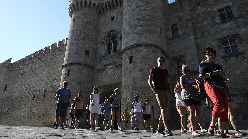 Izmir Den Rekor Yunanistan Vizesi