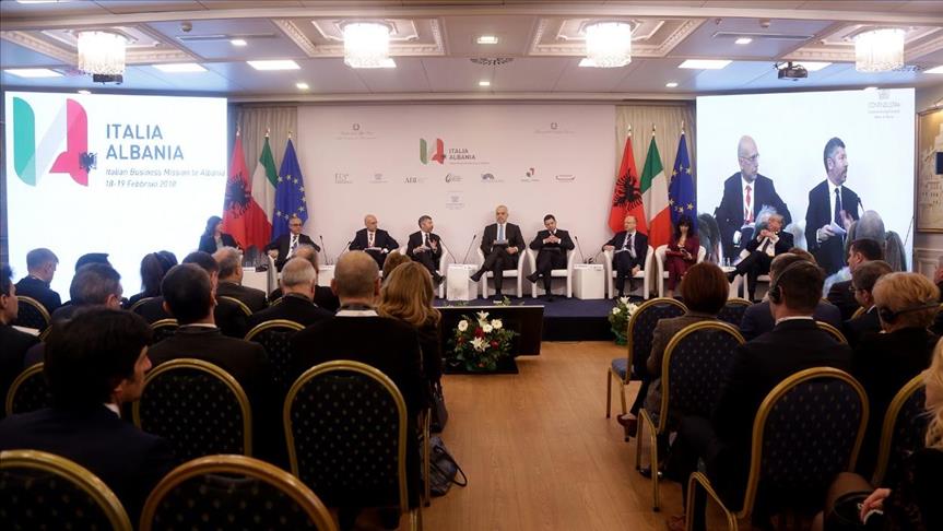 Mbahet forumi i biznesit Shqipëri-Itali