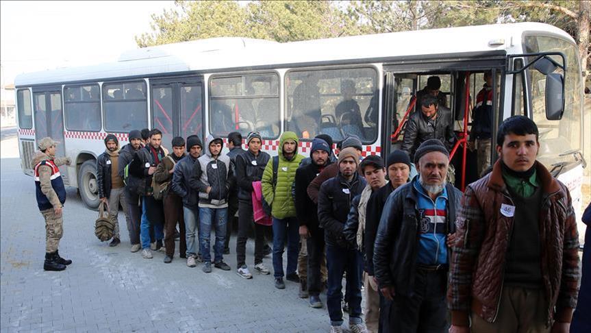 339 undocumented migrants held in Turkey