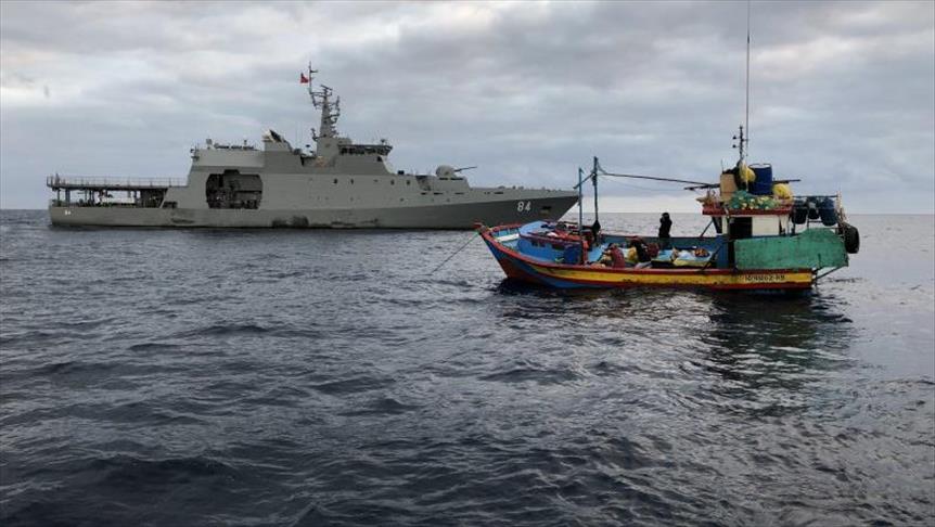 Chile capturó dos barcos peruanos cargados con 4.980 kilos de tiburón