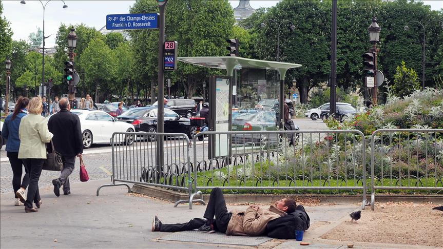 3.000 personas sin hogar viven en las calles de París