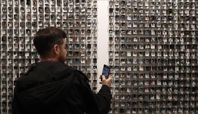 Una obra polémica es retirada de una exposición en España