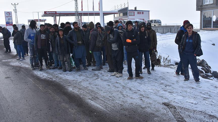 Over 400 undocumented migrants held across Turkey