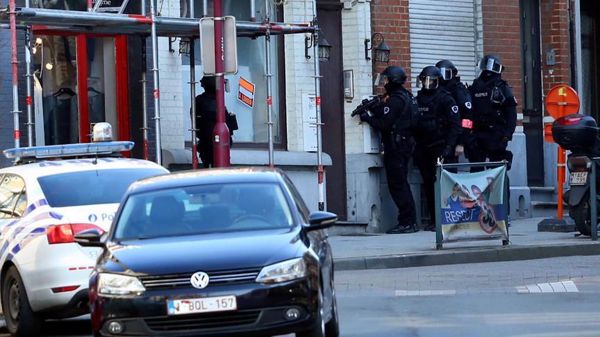 Brüksel'de olası silahlı kişiler polisi alarma geçirdi