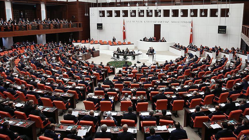 La présidence du Parlement turc condamne le vote néerlandais sur les événements de 1915